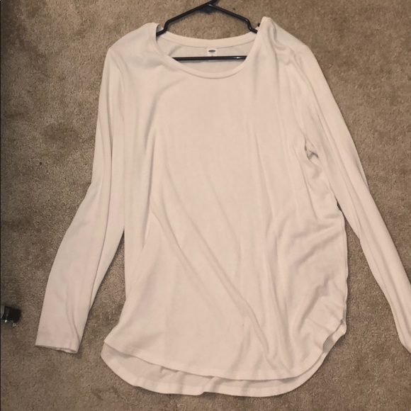 Old Navy Sweaters - Super Soft Old Navy Cream Sweater